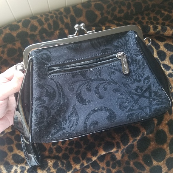 Killstar clutch/wristlet - Picture 2 of 4